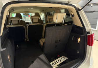 Подержанный автомобиль SEAT Alhambra 2011 года (11 фото)