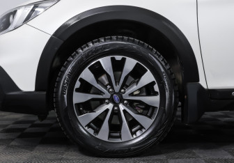 Подержанный автомобиль Subaru Outback Wagon 2015 года (24 фото)