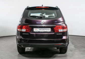 Подержанный автомобиль SsangYong Kyron 2011 года (6 фото)