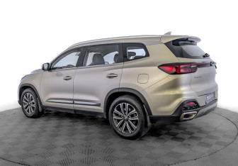 Подержанный автомобиль Chery Tiggo 8 2020 года (7 фото)