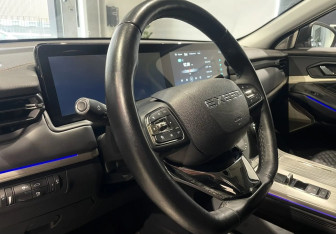 Подержанный автомобиль Exeed TXL 2022 года (13 фото)