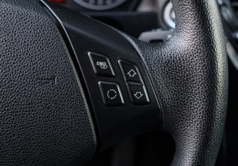 Подержанный автомобиль BMW X1 2014 года (20 фото)