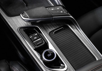 Подержанный автомобиль Changan UNI-T 2023 года (18 фото)