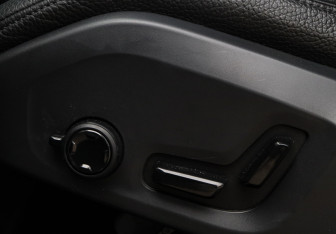 Подержанный автомобиль Volvo XC60 2019 года (16 фото)