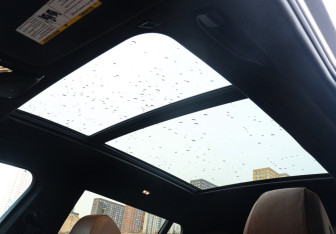 Подержанный автомобиль BMW X7 2022 года (18 фото)