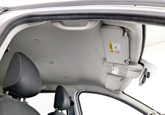 Подержанный автомобиль Nissan Terrano 2021 года (22 фото)