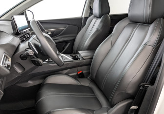 Подержанный автомобиль Peugeot 5008 Suv 2021 года (20 фото)