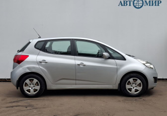 Подержанный автомобиль Kia Venga 2011 года (4 фото)
