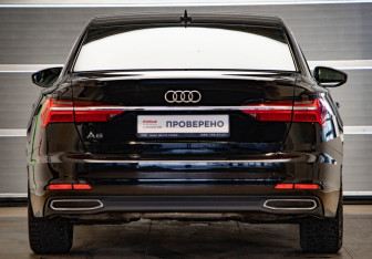 Подержанный автомобиль Audi A6 Sedan 2020 года (5 фото)