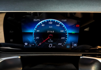 Подержанный автомобиль Mercedes-Benz GLB 2020 года (13 фото)