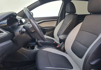 Подержанный автомобиль LADA (ВАЗ) Vesta Wagon 2021 года (10 фото)