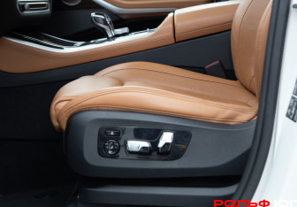 Подержанный автомобиль BMW X5 2019 года (18 фото)