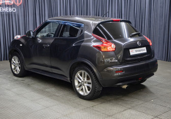 Подержанный автомобиль Nissan Juke 2011 года (4 фото)