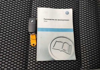 Подержанный автомобиль Volkswagen Tiguan 2010 года (16 фото)