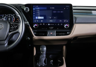 Подержанный автомобиль Lexus ES 2025 года (14 фото)