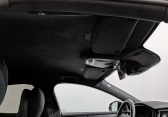 Подержанный автомобиль Volvo S60 2019 года (21 фото)