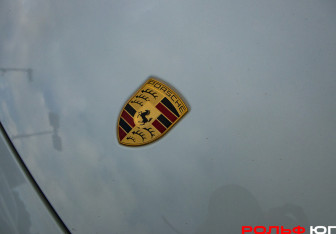Подержанный автомобиль Porsche Cayenne 2015 года (20 фото)
