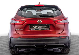 Подержанный автомобиль Nissan Qashqai 2019 года (6 фото)