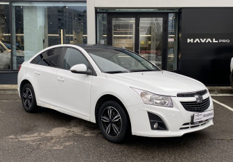 Подержанный автомобиль Chevrolet Cruze Sedan 2014 года (3 фото)
