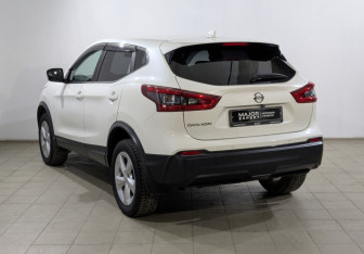 Подержанный автомобиль Nissan Qashqai 2019 года (28 фото)