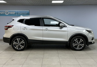Подержанный автомобиль Nissan Qashqai 2019 года (4 фото)