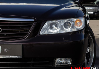 Подержанный автомобиль Hyundai Grandeur 2007 года (23 фото)