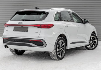 Новый Audi Q5 2025 (2 фото)
