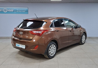 Подержанный автомобиль Hyundai i30 Hatchback 2012 года (5 фото)