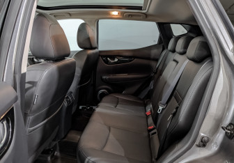 Подержанный автомобиль Nissan Qashqai 2018 года (18 фото)