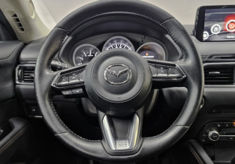 Подержанный автомобиль Mazda CX-5 2021 года (21 фото)