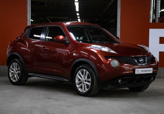 Подержанный автомобиль Nissan Juke 2013 года (3 фото)