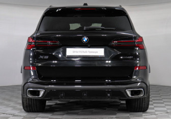 Подержанный автомобиль BMW X5 2024 года (4 фото)
