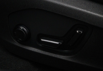 Подержанный автомобиль Zeekr 001 2023 года (13 фото)