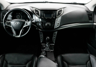 Подержанный автомобиль Hyundai i40 Sedan 2016 года (6 фото)