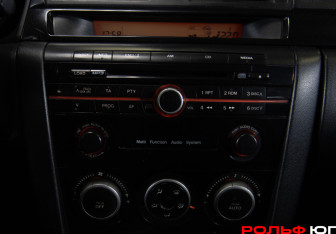 Подержанный автомобиль Mazda 3 Sedan 2008 года (14 фото)