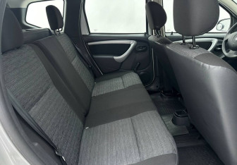 Подержанный автомобиль Renault Duster 2014 года (14 фото)