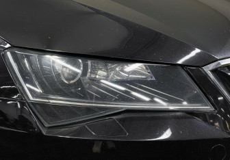Подержанный автомобиль Skoda Superb Liftback 2018 года (16 фото)