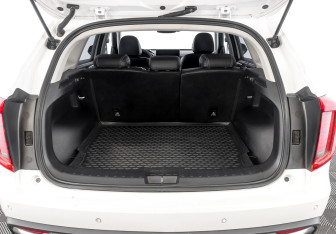 Подержанный автомобиль Haval Jolion 2023 года (10 фото)