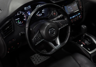 Подержанный автомобиль Nissan Qashqai 2020 года (8 фото)