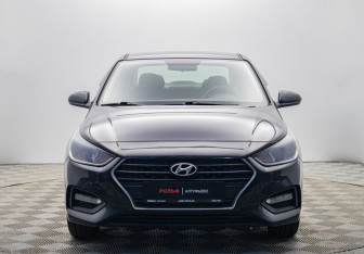 Подержанный автомобиль Hyundai Solaris Sedan 2017 года (8 фото)