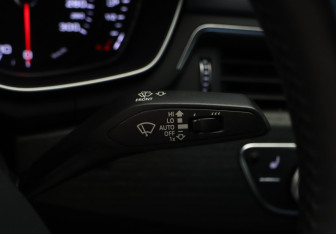 Подержанный автомобиль Audi A4 Sedan 2019 года (18 фото)