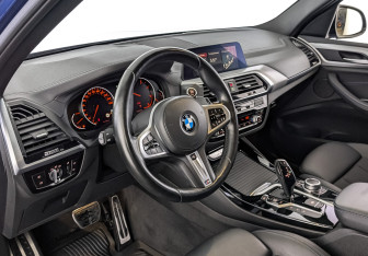 Подержанный автомобиль BMW X3 2021 года (15 фото)