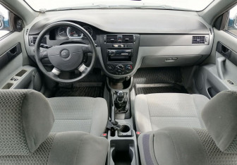 Подержанный автомобиль Chevrolet Lacetti Sedan 2008 года (11 фото)