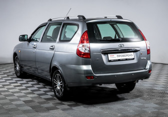 Подержанный автомобиль LADA (ВАЗ) Priora Wagon 2012 года (7 фото)