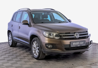 Подержанный автомобиль Volkswagen Tiguan 2015 года (3 фото)