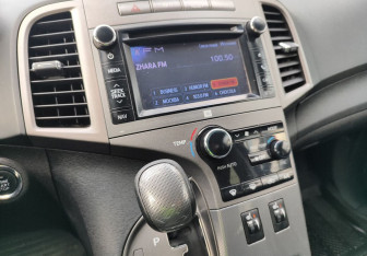 Подержанный автомобиль Toyota Venza 2013 года (18 фото)