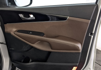 Подержанный автомобиль Kia Sorento 2018 года (26 фото)
