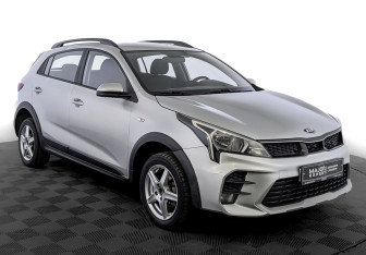 Подержанный автомобиль Kia Rio Hatchback 2021 года (3 фото)