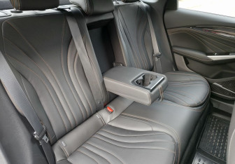 Новый Geely Preface 2024 (12 фото)