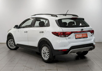 Подержанный автомобиль Kia Rio Hatchback 2020 года (7 фото)